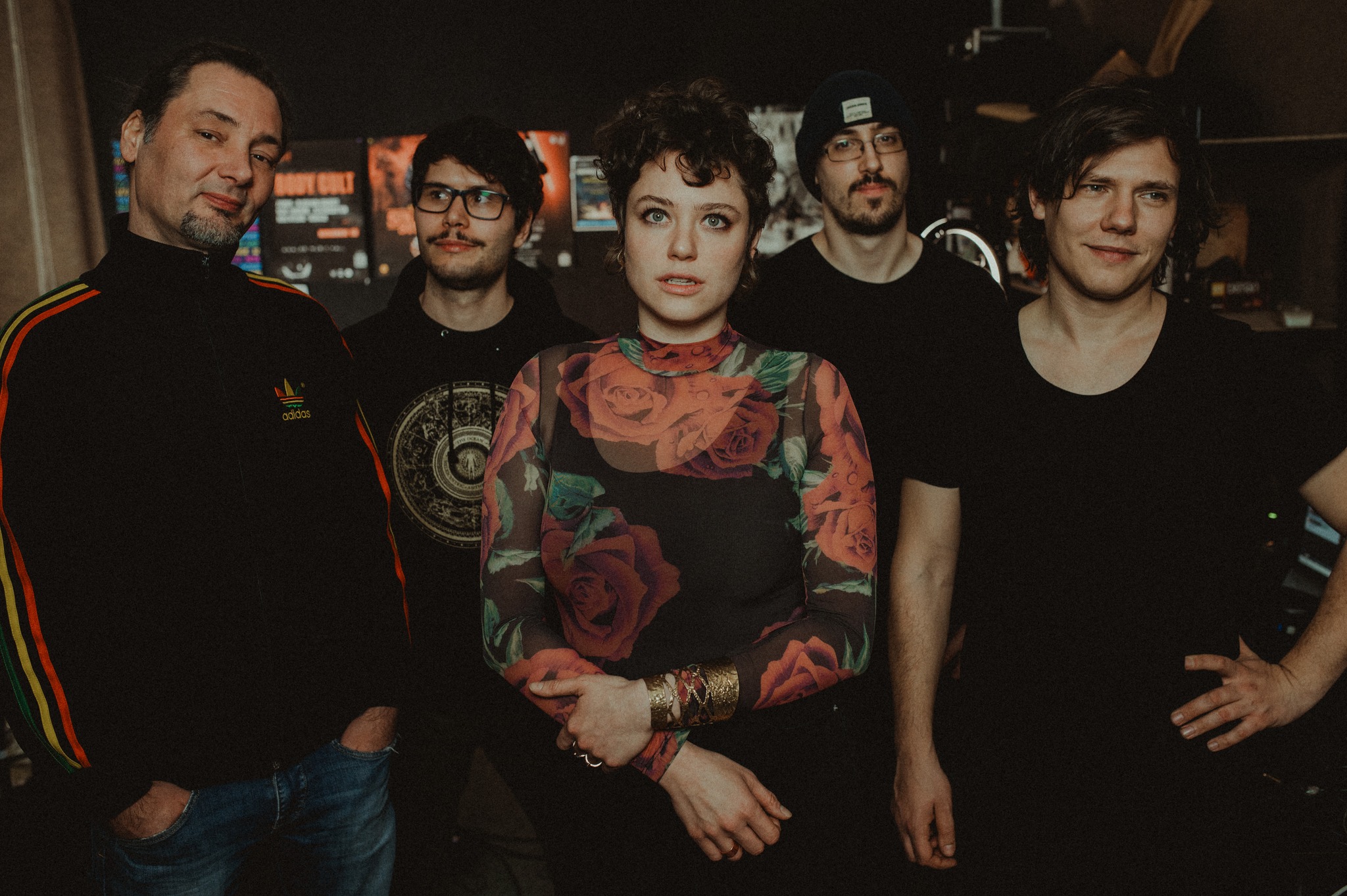Breastbone - STROKES (Live Session)